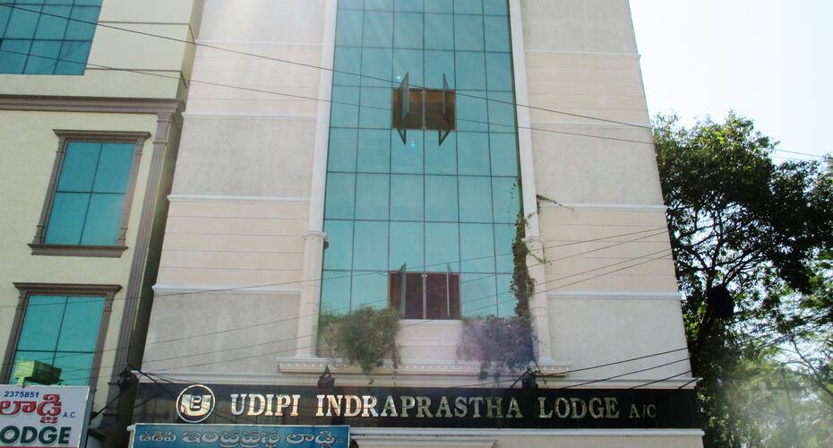 Udipi Indraprastha Lodge, Kakinada 1